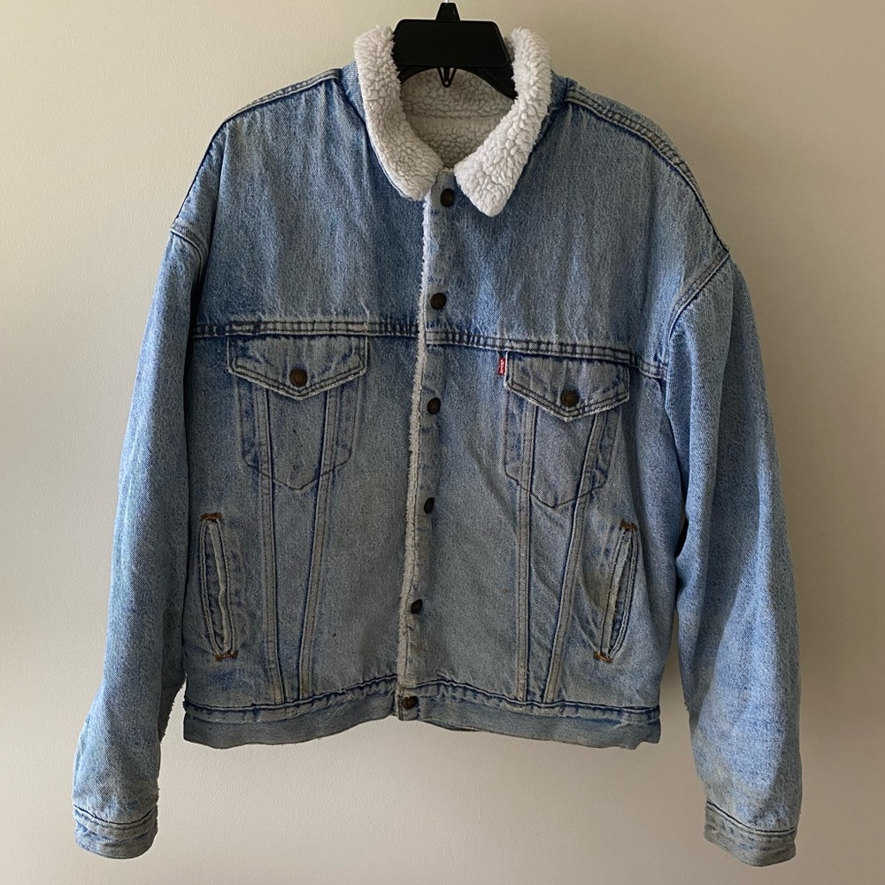 Vintage Levi’s Unisex Sherpa Jean Jacket. Size Large